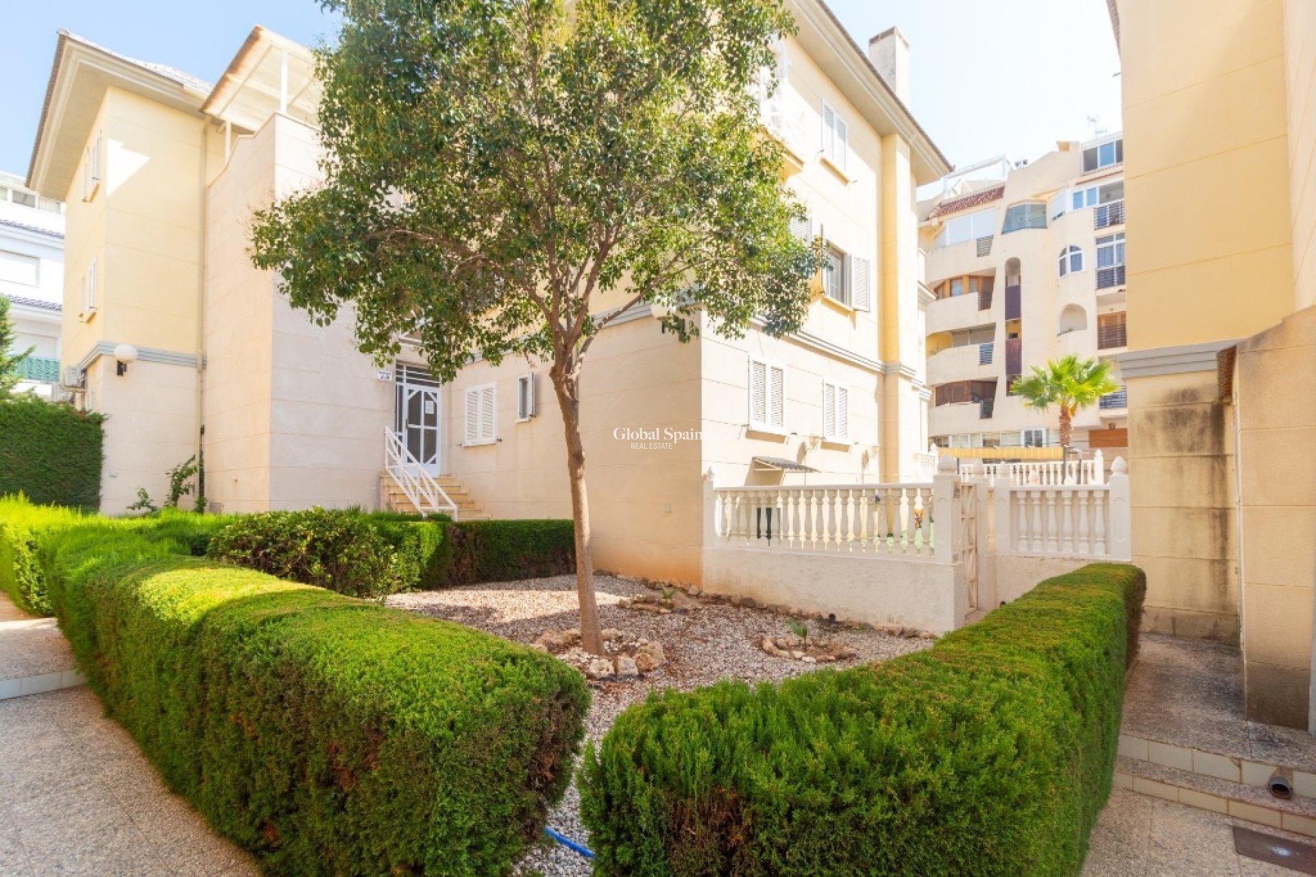 Resale - Apartment -
La Veleta