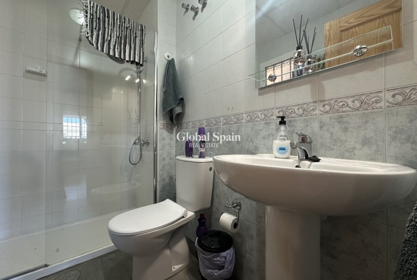 Resale - APARTMENT -
LA ZENIA - Costa Blanca