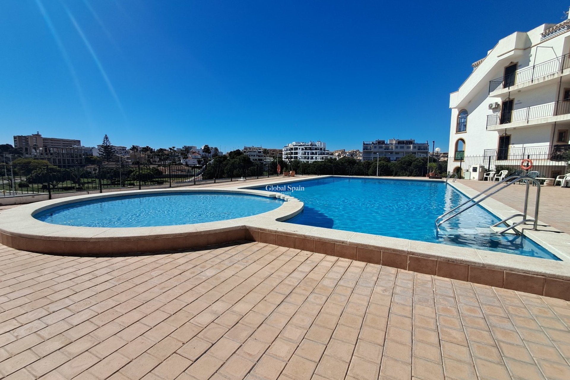 Resale - APARTMENT -
LA ZENIA - Costa Blanca