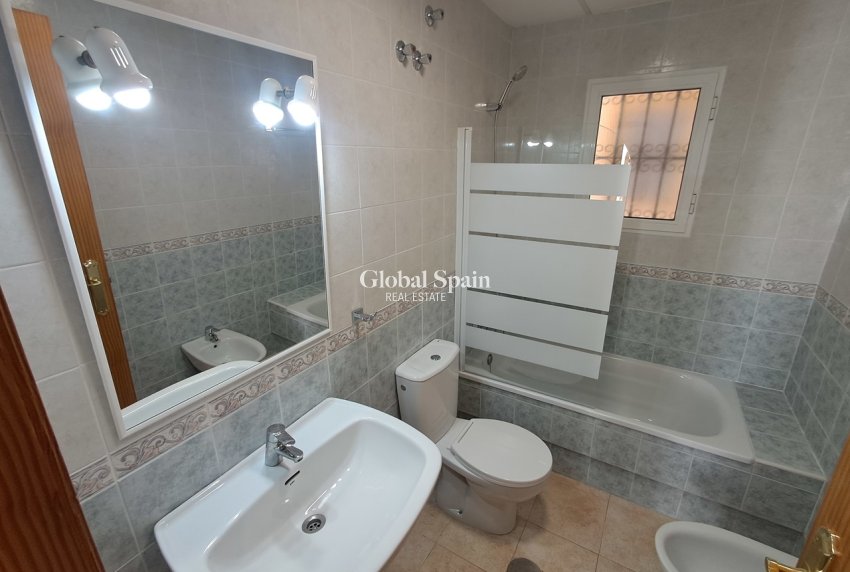 Resale - APARTMENT -
LA ZENIA - Costa Blanca