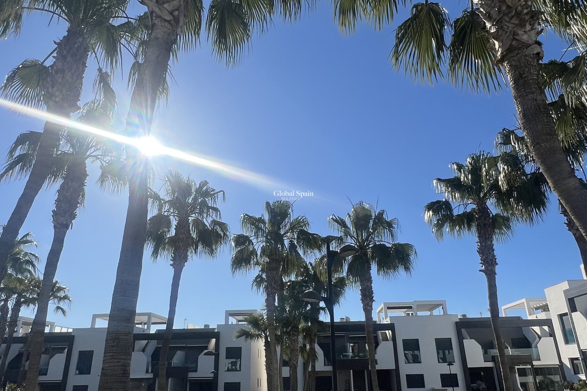 Resale - APARTMENT -
LA ZENIA - Costa Blanca
