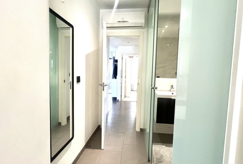 Resale - APARTMENT -
LA ZENIA - Costa Blanca