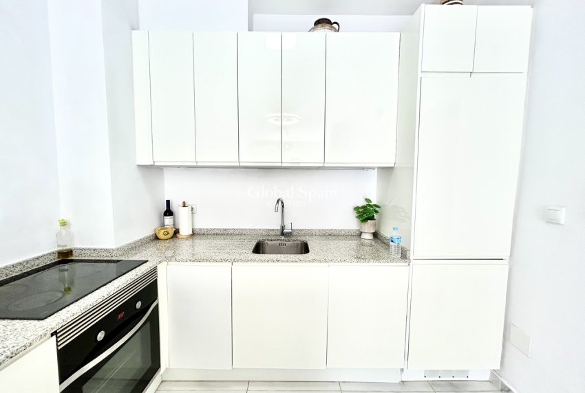 Resale - APARTMENT -
LA ZENIA - Costa Blanca