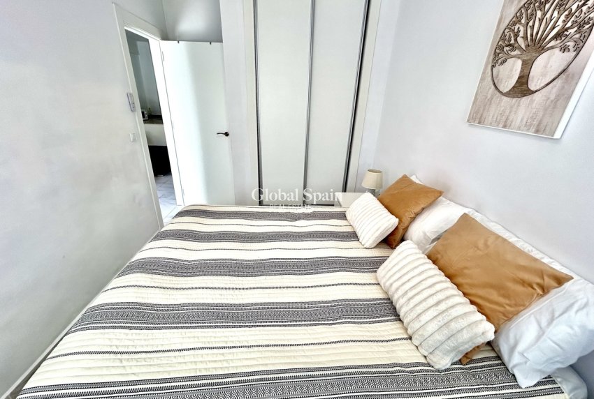 Resale - APARTMENT -
LA ZENIA - Costa Blanca