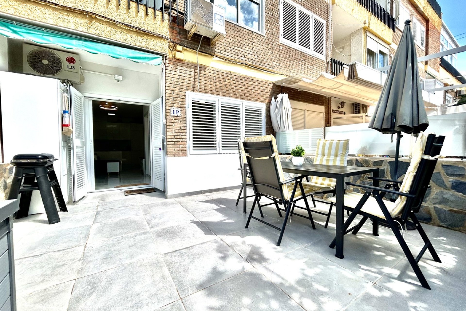 Resale - APARTMENT -
LA ZENIA - Costa Blanca