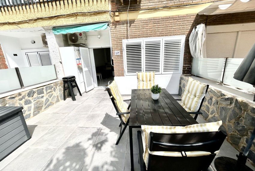 Resale - APARTMENT -
LA ZENIA - Costa Blanca