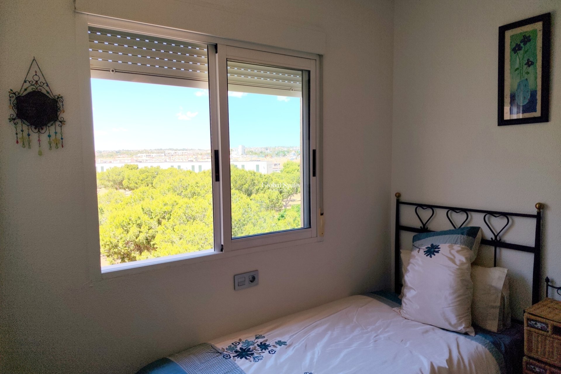 Resale - APARTMENT -
LA ZENIA - Costa Blanca
