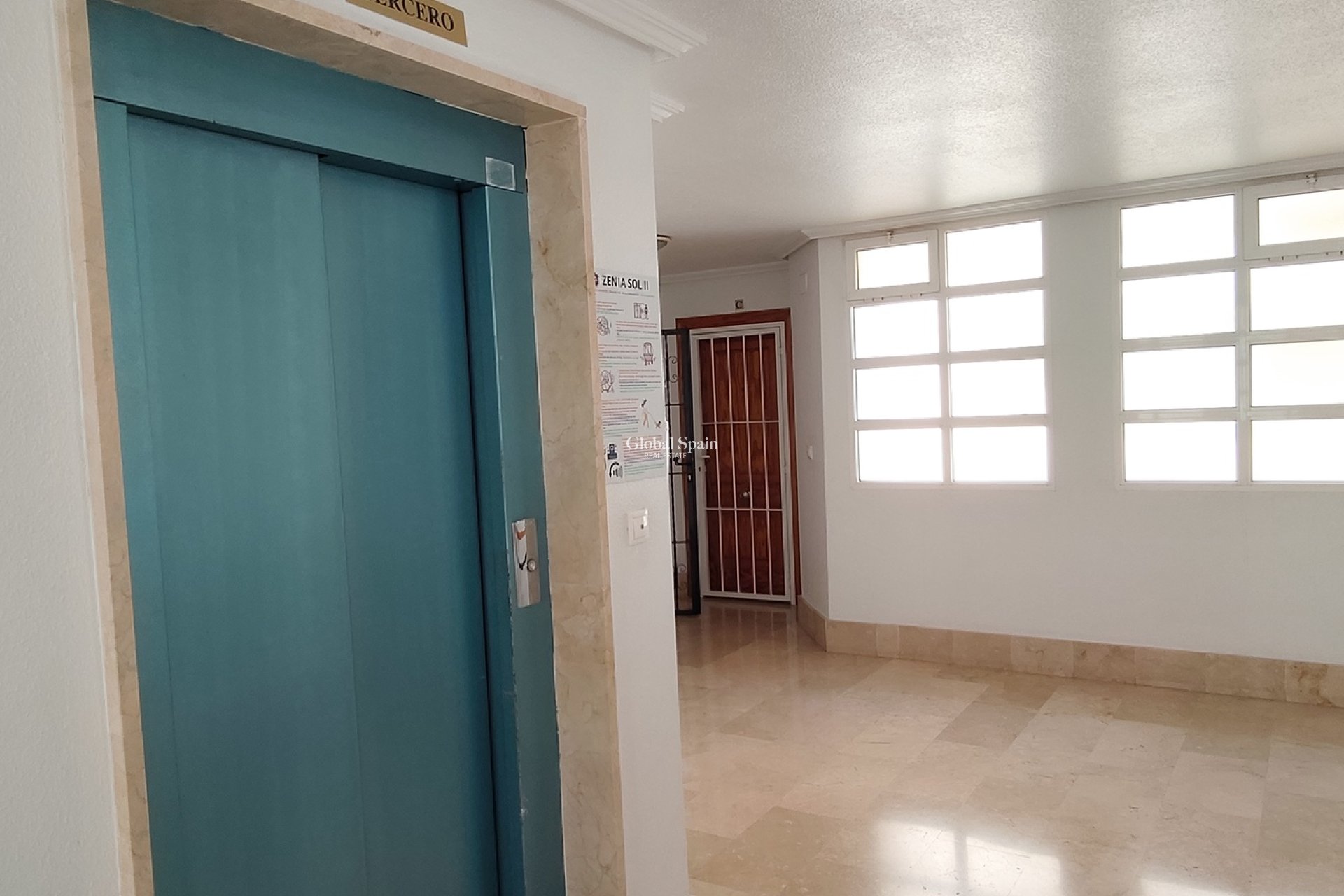 Resale - APARTMENT -
LA ZENIA - Costa Blanca
