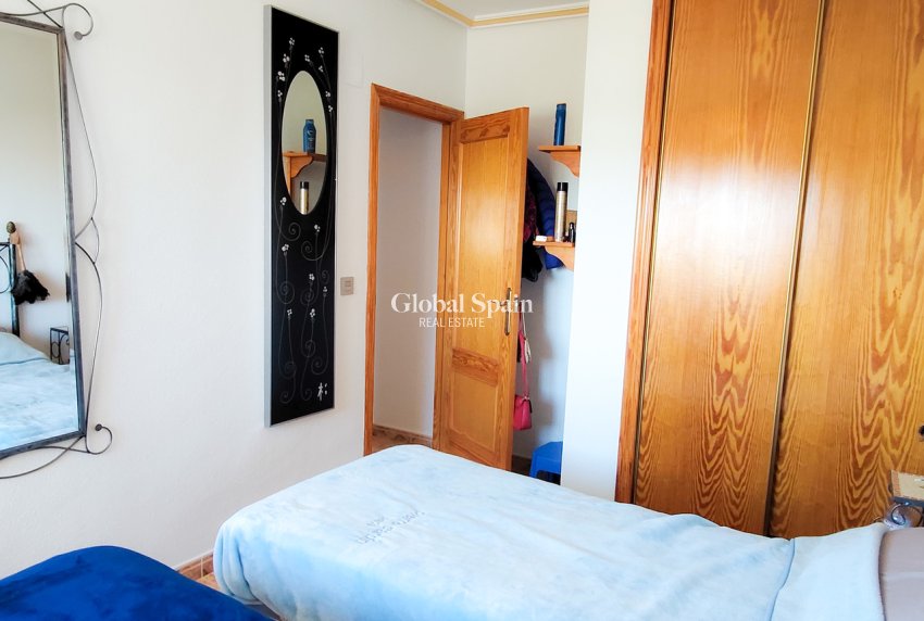 Resale - APARTMENT -
LA ZENIA - Costa Blanca