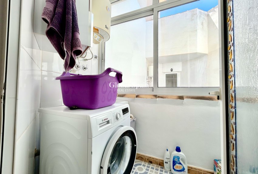 Resale - APARTMENT -
LA ZENIA - Costa Blanca