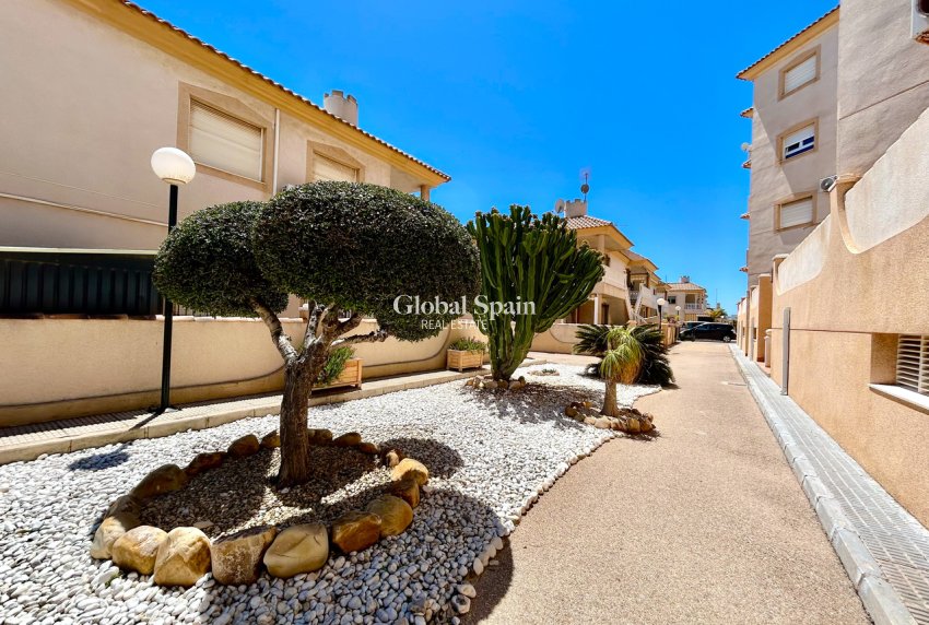 Resale - APARTMENT -
LA ZENIA - Costa Blanca
