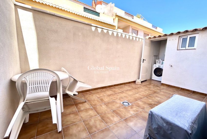 Resale - APARTMENT -
LA ZENIA - Costa Blanca