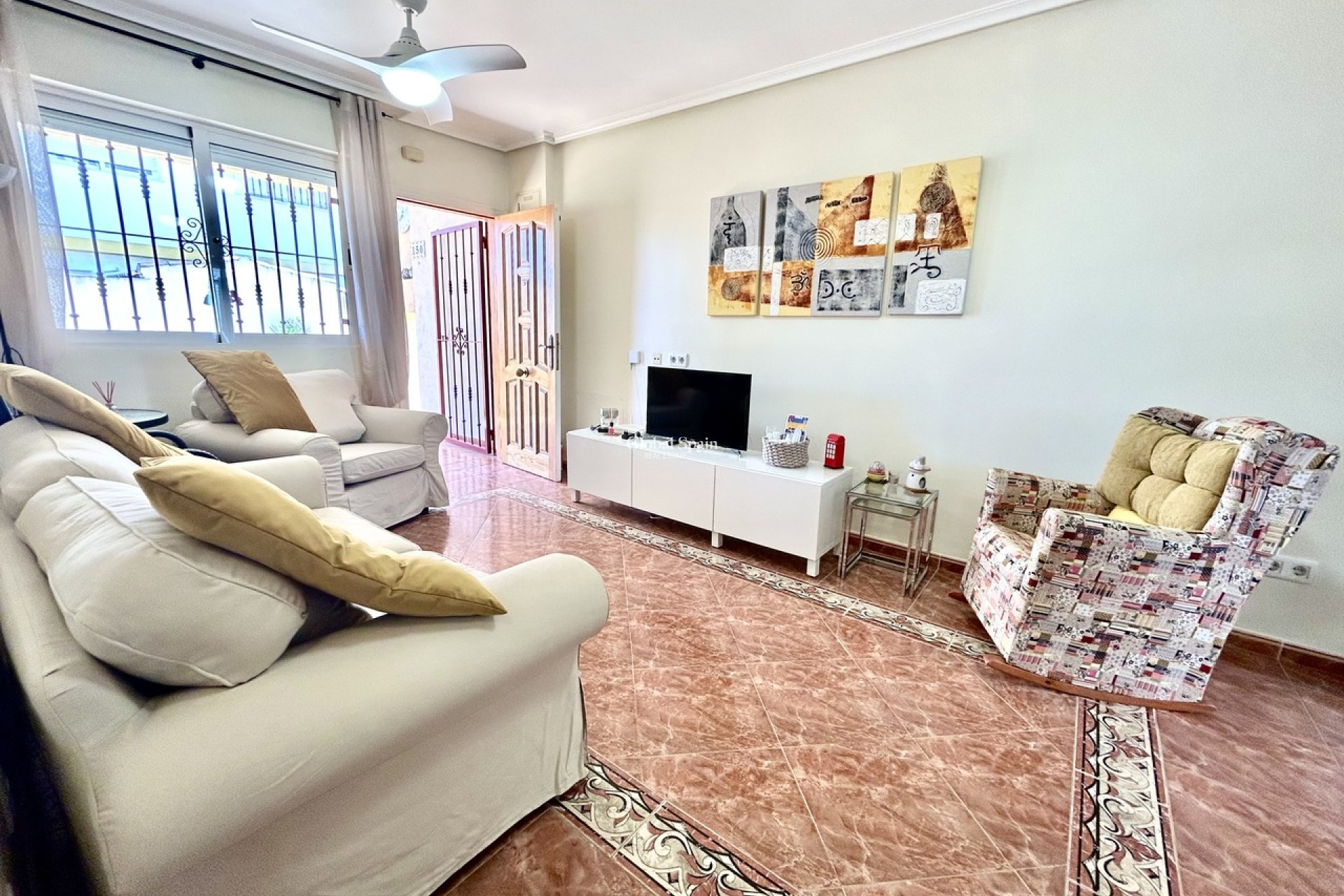 Resale - APARTMENT -
LA ZENIA - Costa Blanca