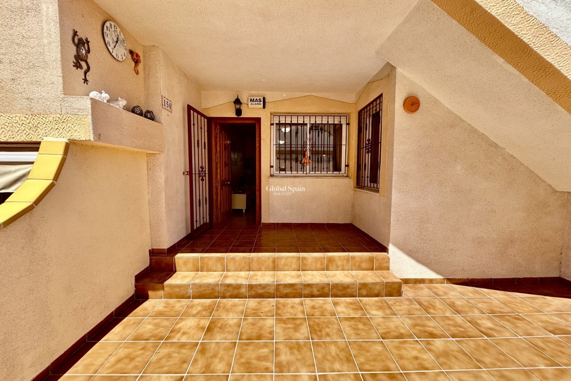 Resale - APARTMENT -
LA ZENIA - Costa Blanca