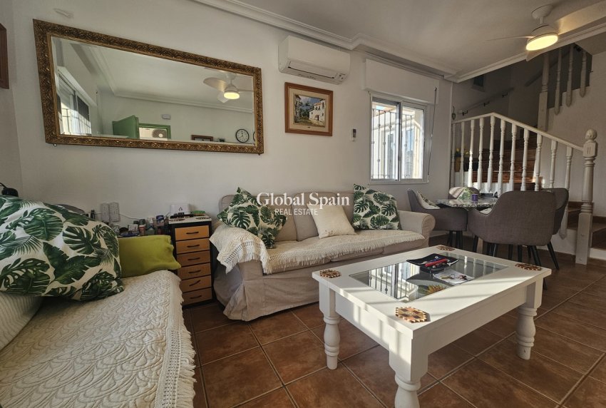 Resale - APARTMENT -
LA ZENIA - Costa Blanca