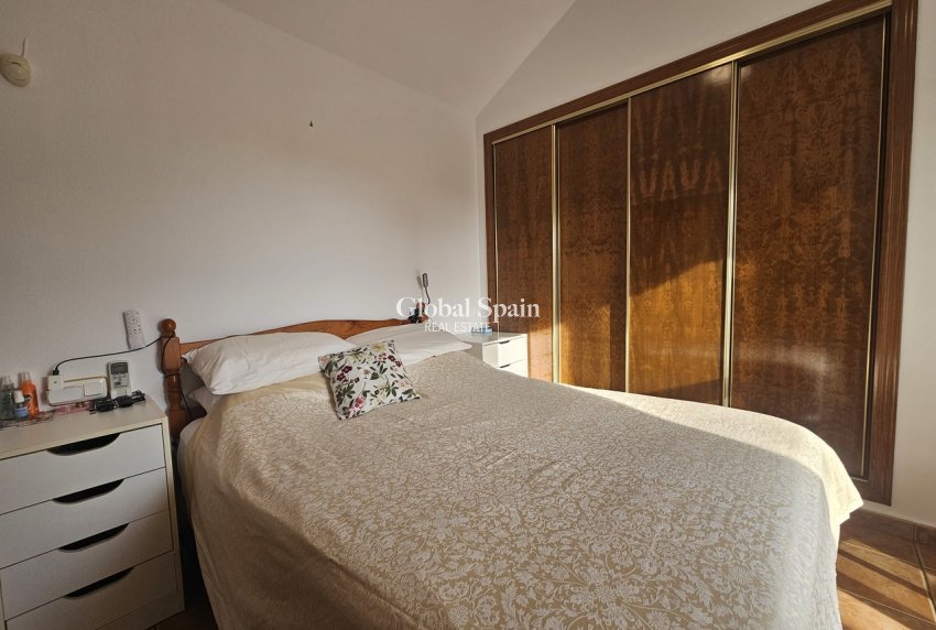 Resale - APARTMENT -
LA ZENIA - Costa Blanca