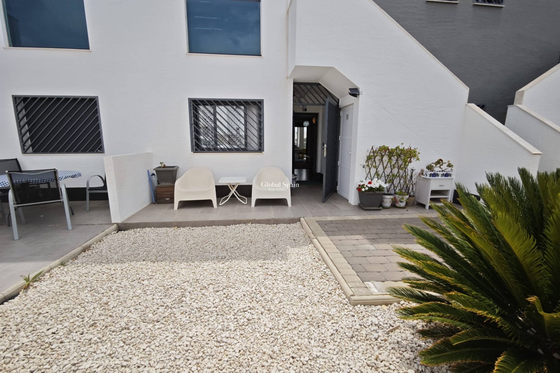 Resale - APARTMENT -
LA ZENIA - Costa Blanca