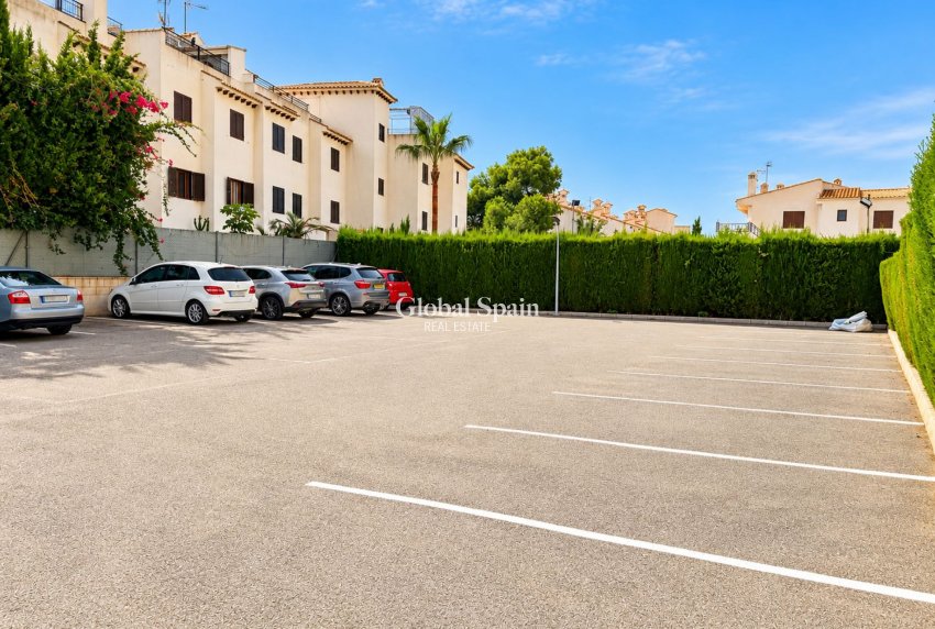 Resale - APARTMENT -
LA ZENIA - Costa Blanca