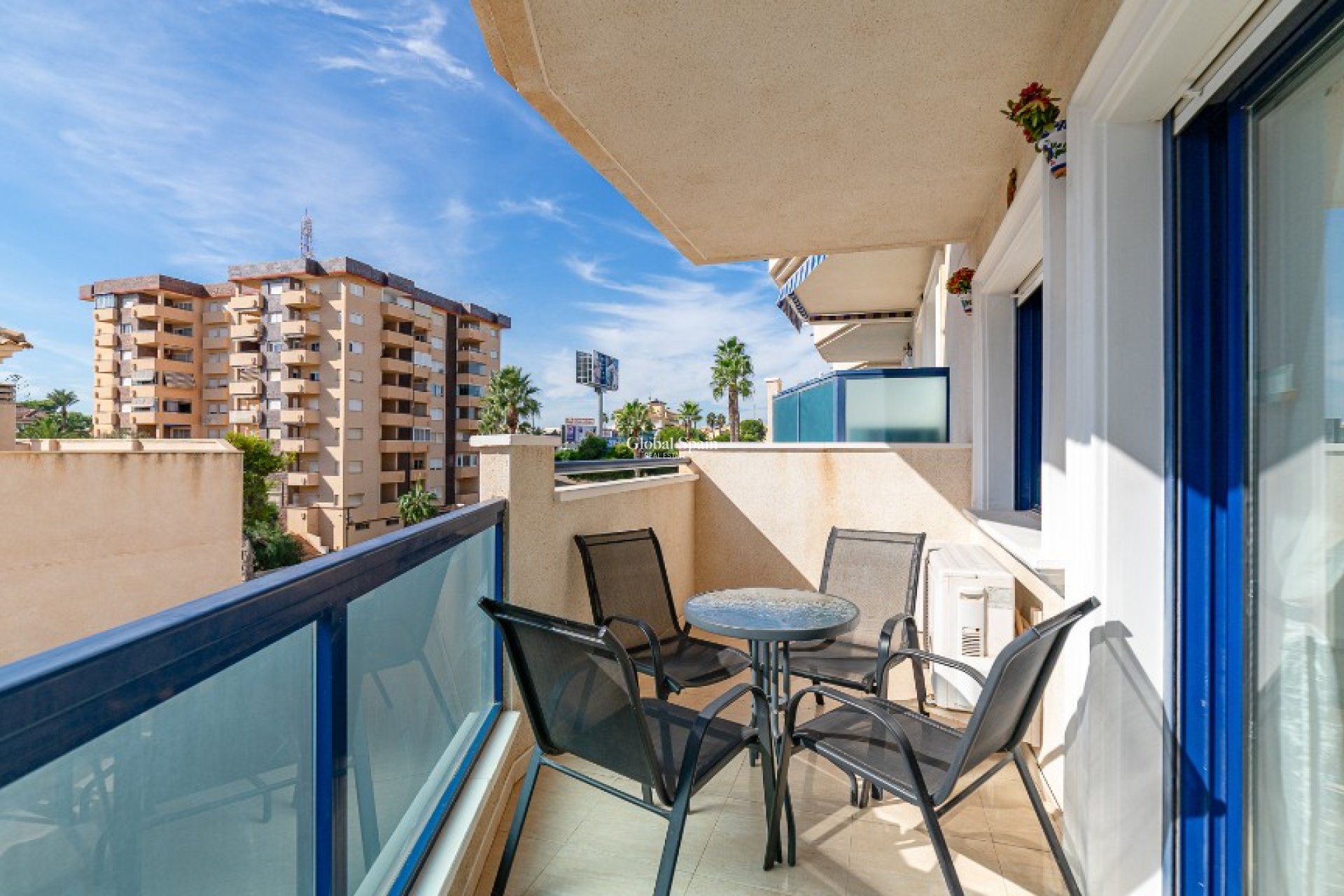Resale - Apartment -
LA ZENIA