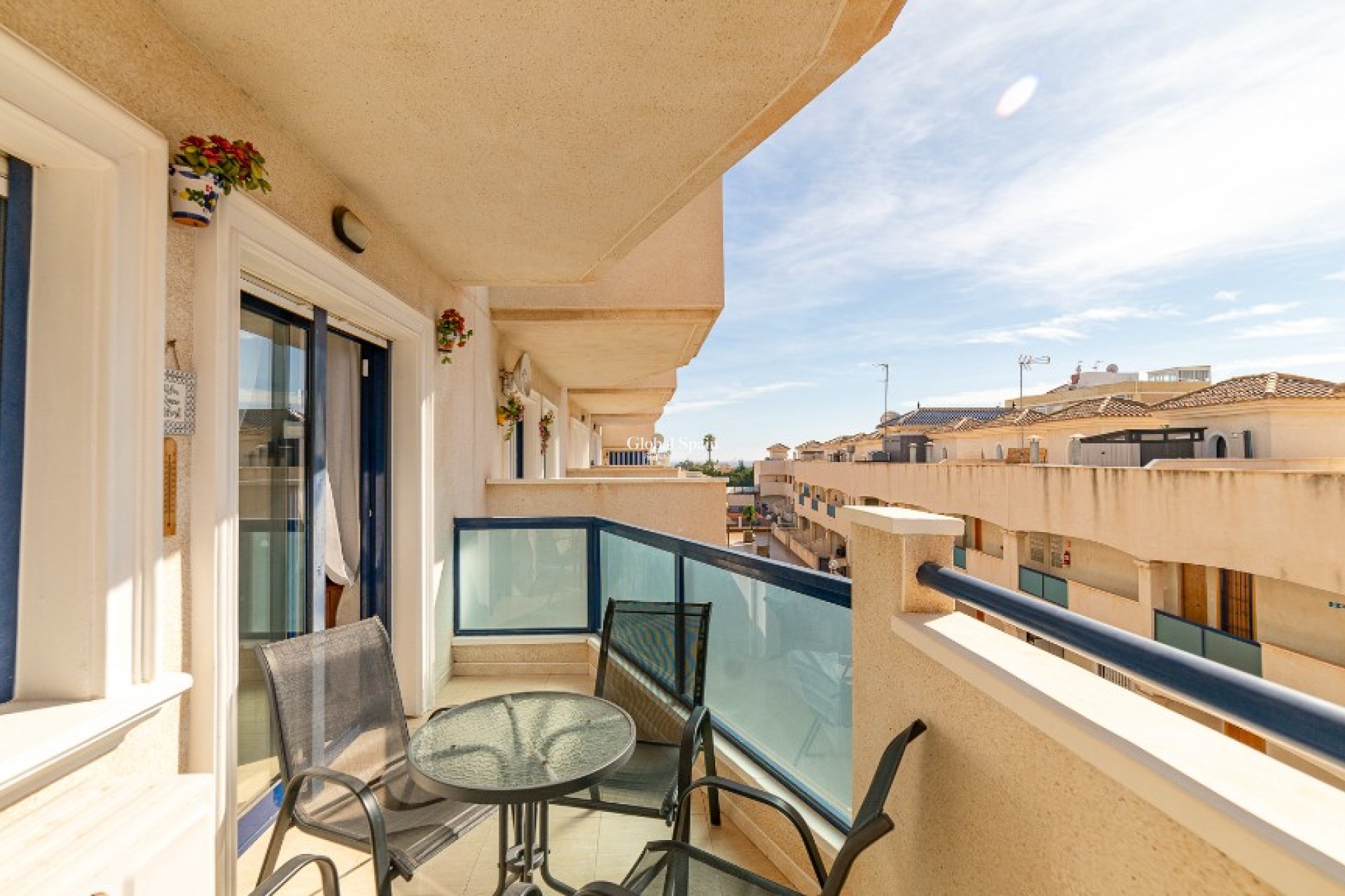 Resale - Apartment -
LA ZENIA