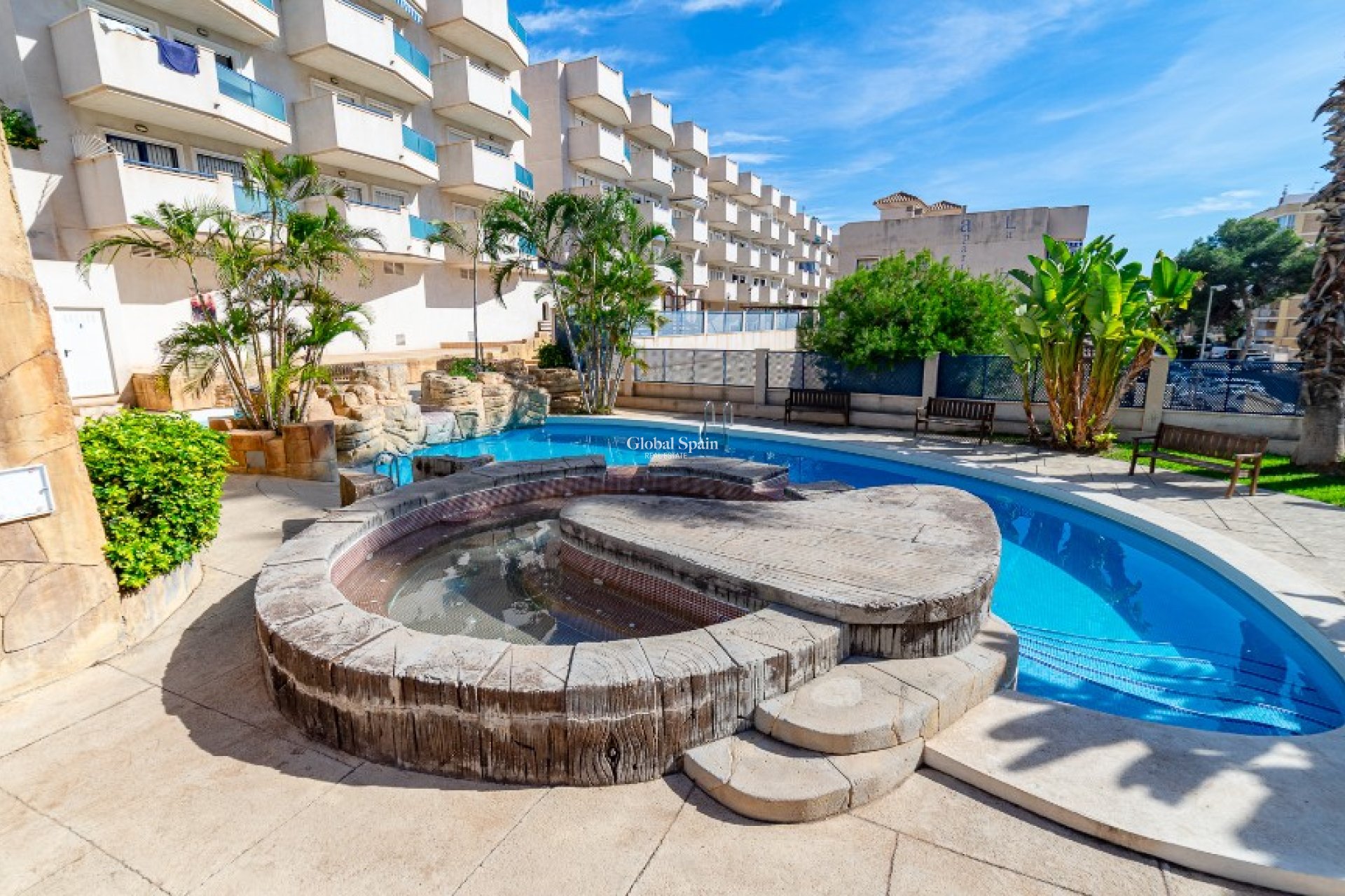 Resale - Apartment -
LA ZENIA