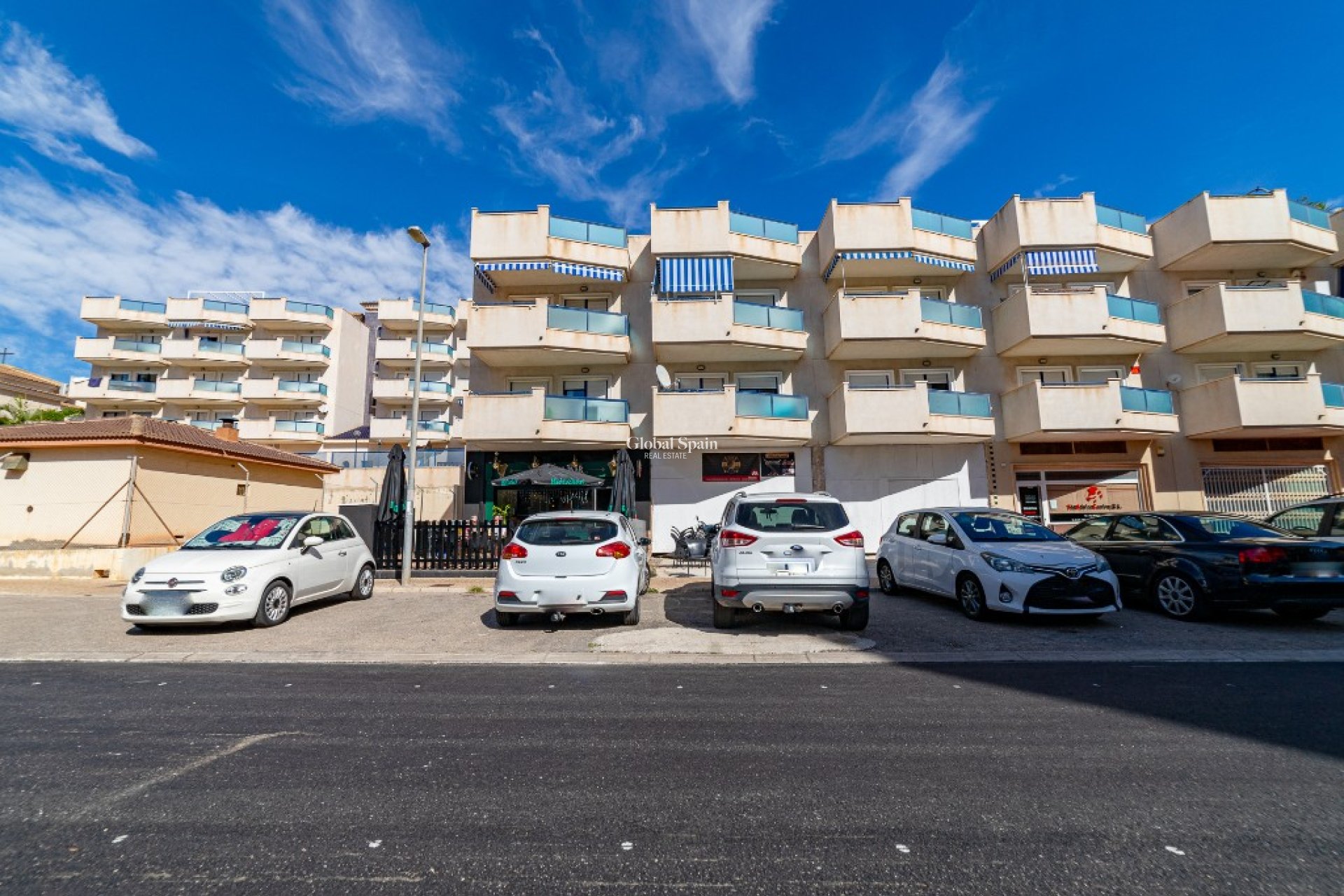 Resale - Apartment -
LA ZENIA