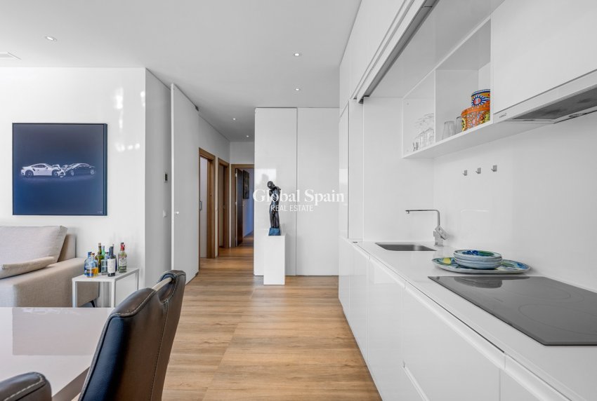 Resale - APARTMENT -
LAS COLINAS GOLF RESORT - Costa Blanca