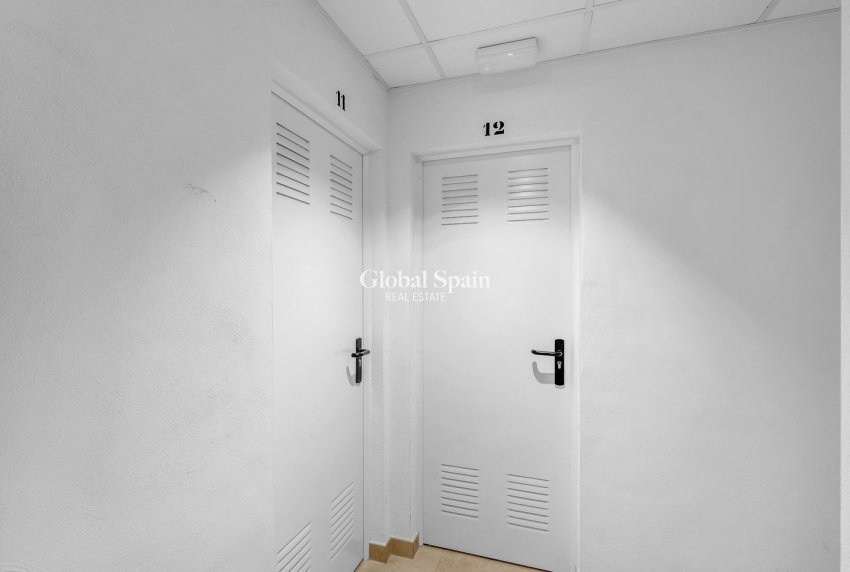 Resale - APARTMENT -
LAS COLINAS GOLF RESORT - Costa Blanca