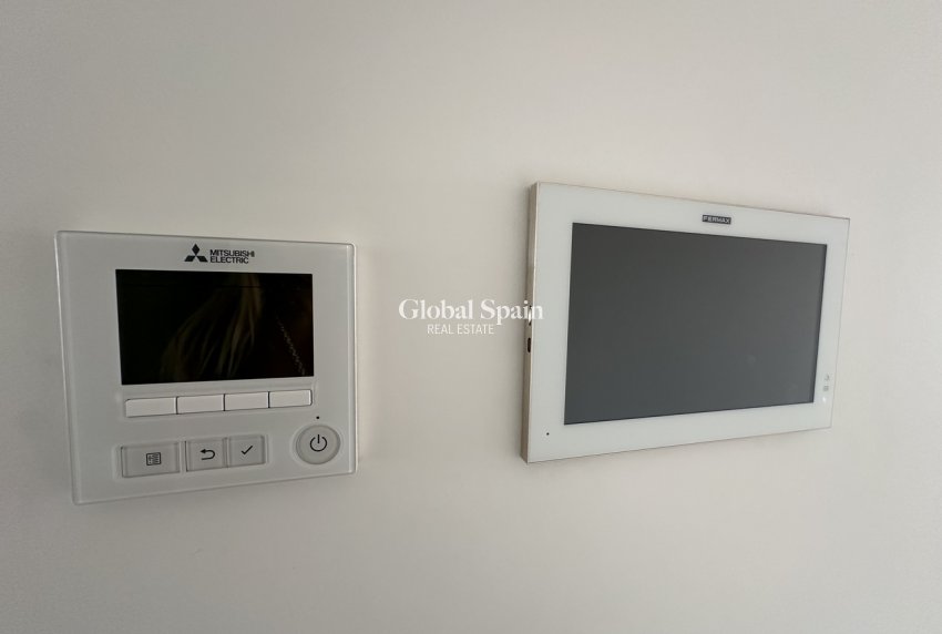 Resale - APARTMENT -
LAS COLINAS GOLF RESORT - Costa Blanca