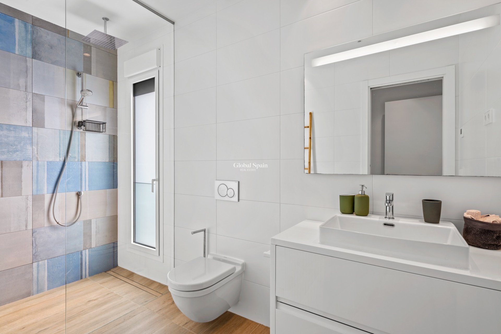 Resale - APARTMENT -
LAS COLINAS GOLF RESORT - Costa Blanca