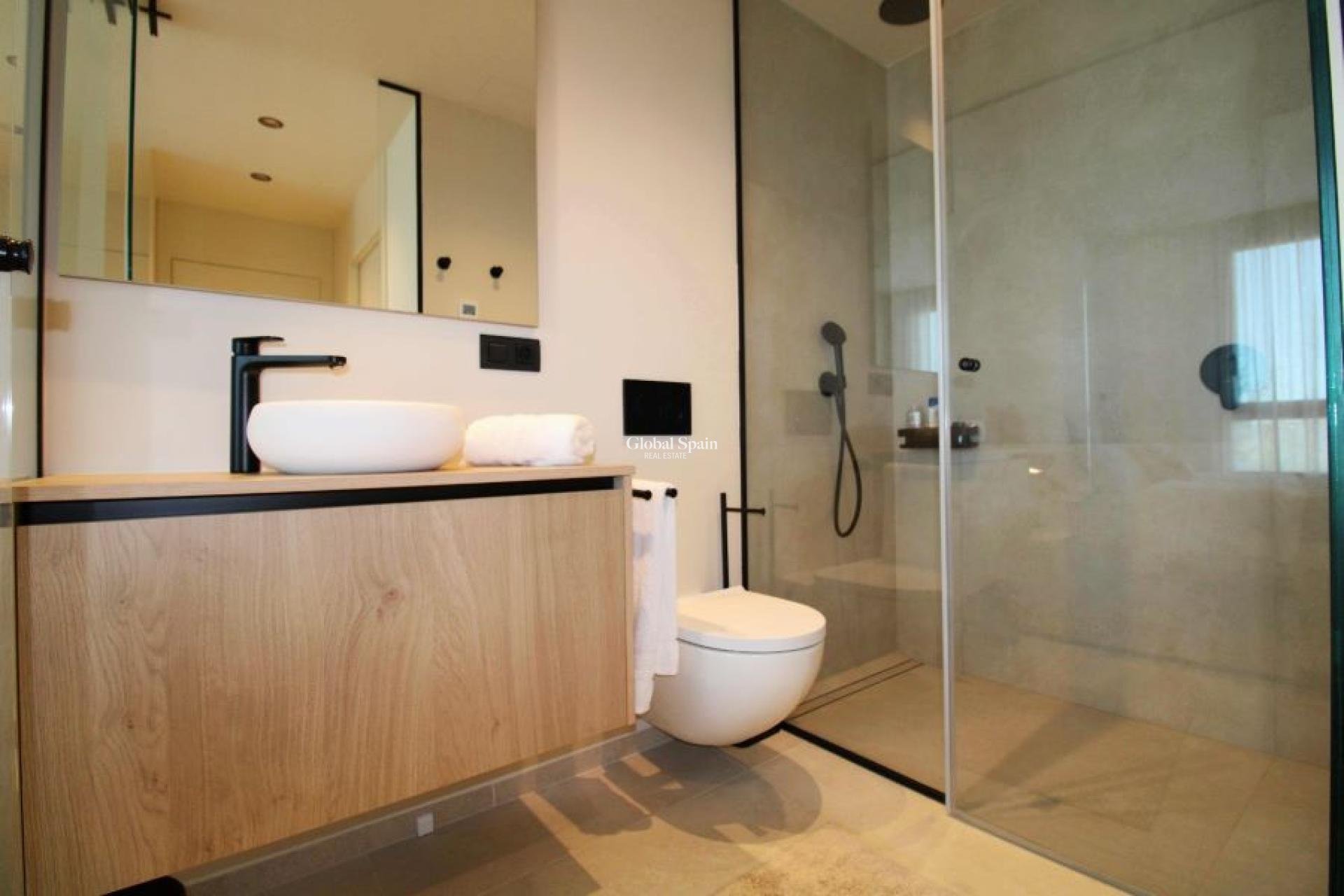 Resale - APARTMENT -
LAS COLINAS GOLF RESORT - Costa Blanca