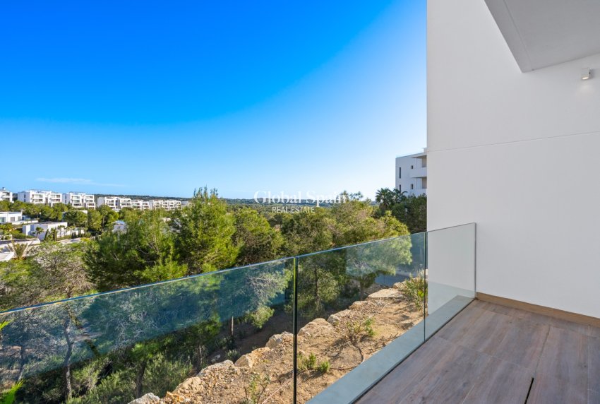 Resale - APARTMENT -
LAS COLINAS GOLF RESORT - Costa Blanca