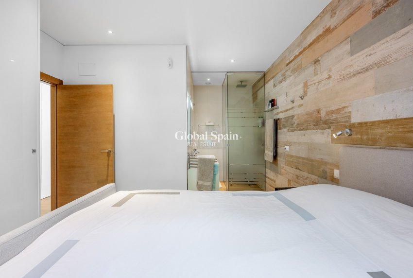 Resale - APARTMENT -
LAS COLINAS GOLF RESORT - Las Colinas Golf