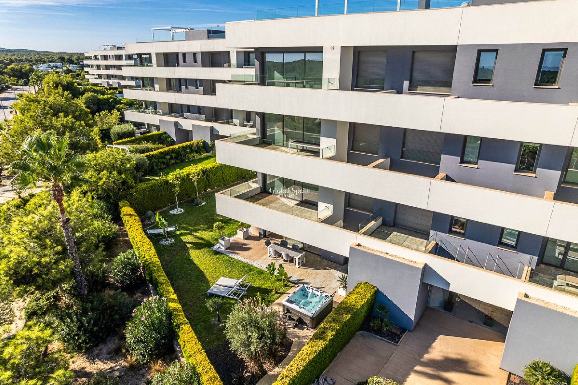Resale - APARTMENT -
LAS COLINAS GOLF RESORT