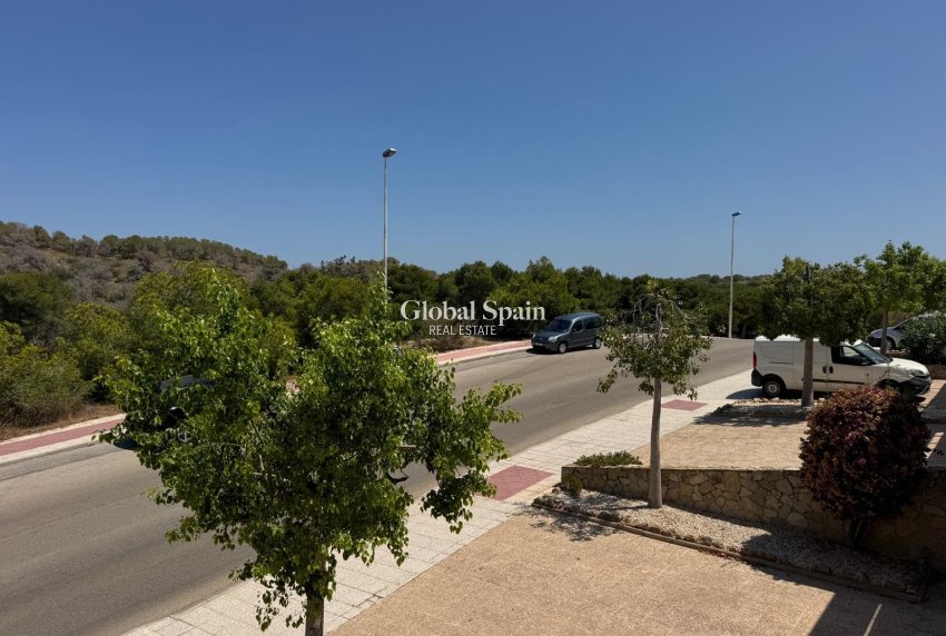 Resale - APARTMENT -
LAS RAMBLAS GOLF - Inland