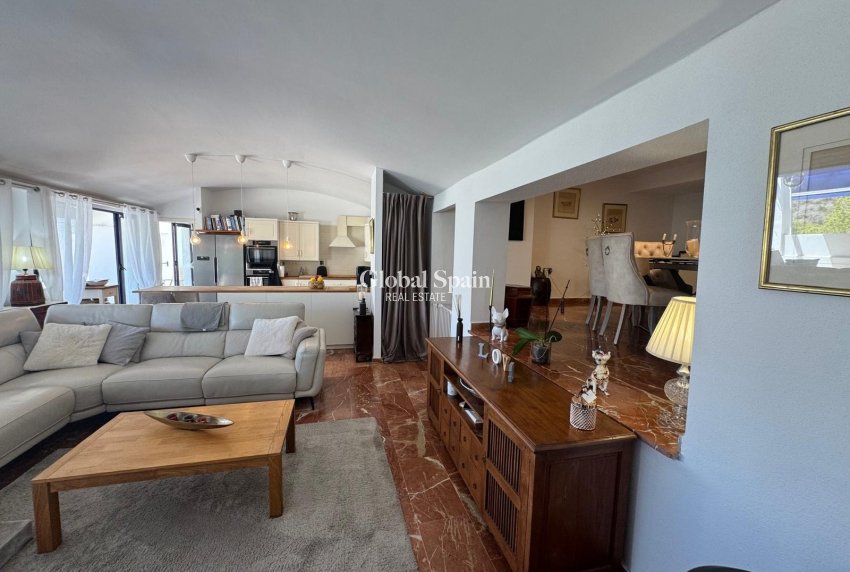 Resale - APARTMENT -
LAS RAMBLAS GOLF - Inland