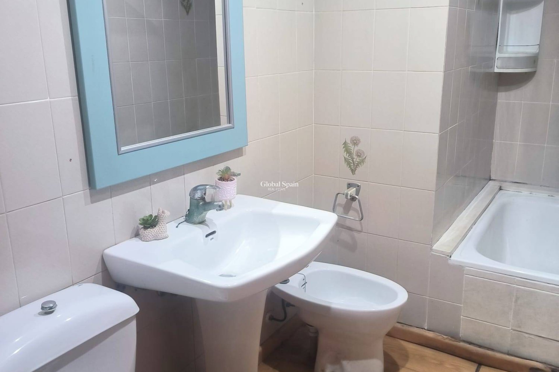 Resale - APARTMENT -
LO PAGÁN - La Puntica