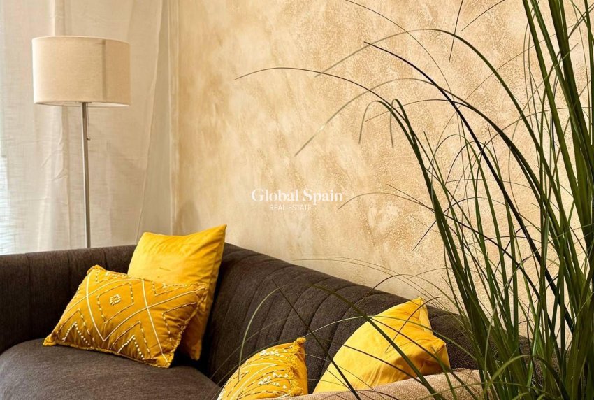Resale - APARTMENT -
LO PAGÁN - La Puntica