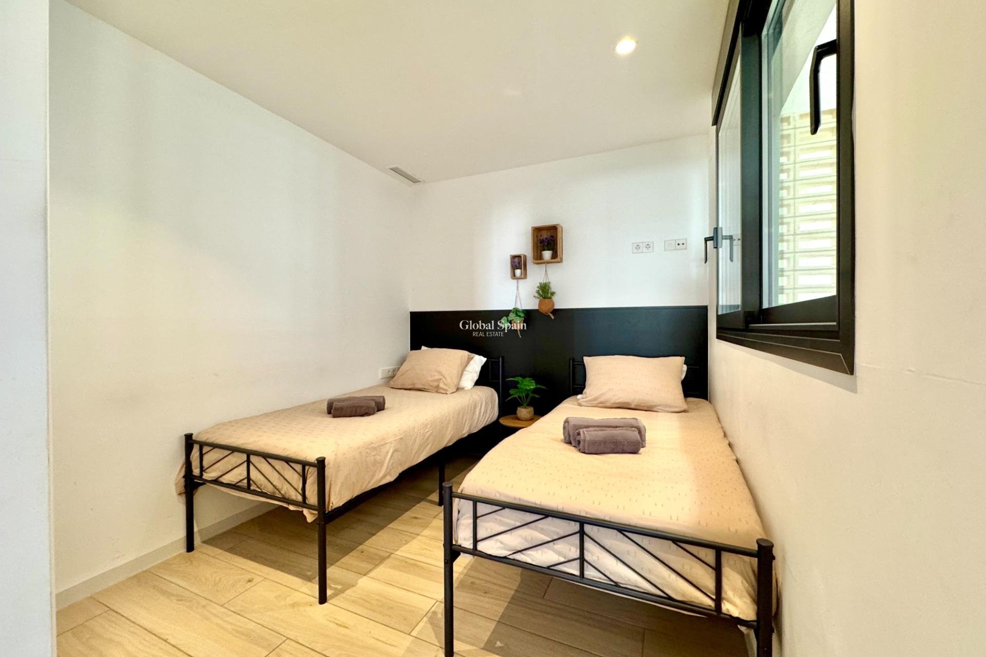 Resale - APARTMENT -
LOS ALCÁZARES - Dolores De Pacheco-santa Rosalía
