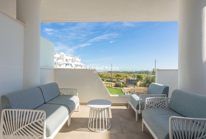 Resale - APARTMENT -
LOS ALCÁZARES - Dolores De Pacheco-santa Rosalía