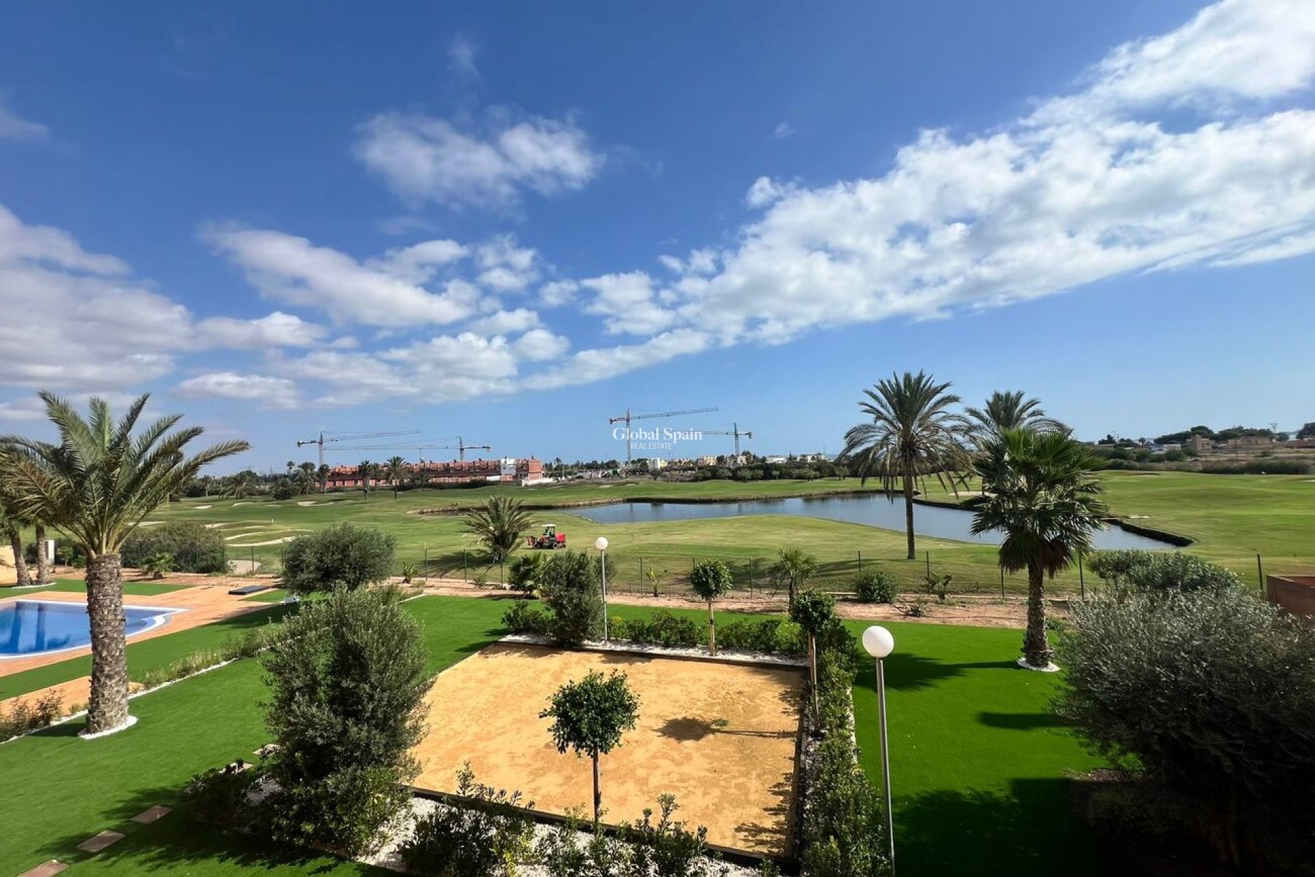 Resale - APARTMENT -
LOS ALCÁZARES - SERANA GOLF