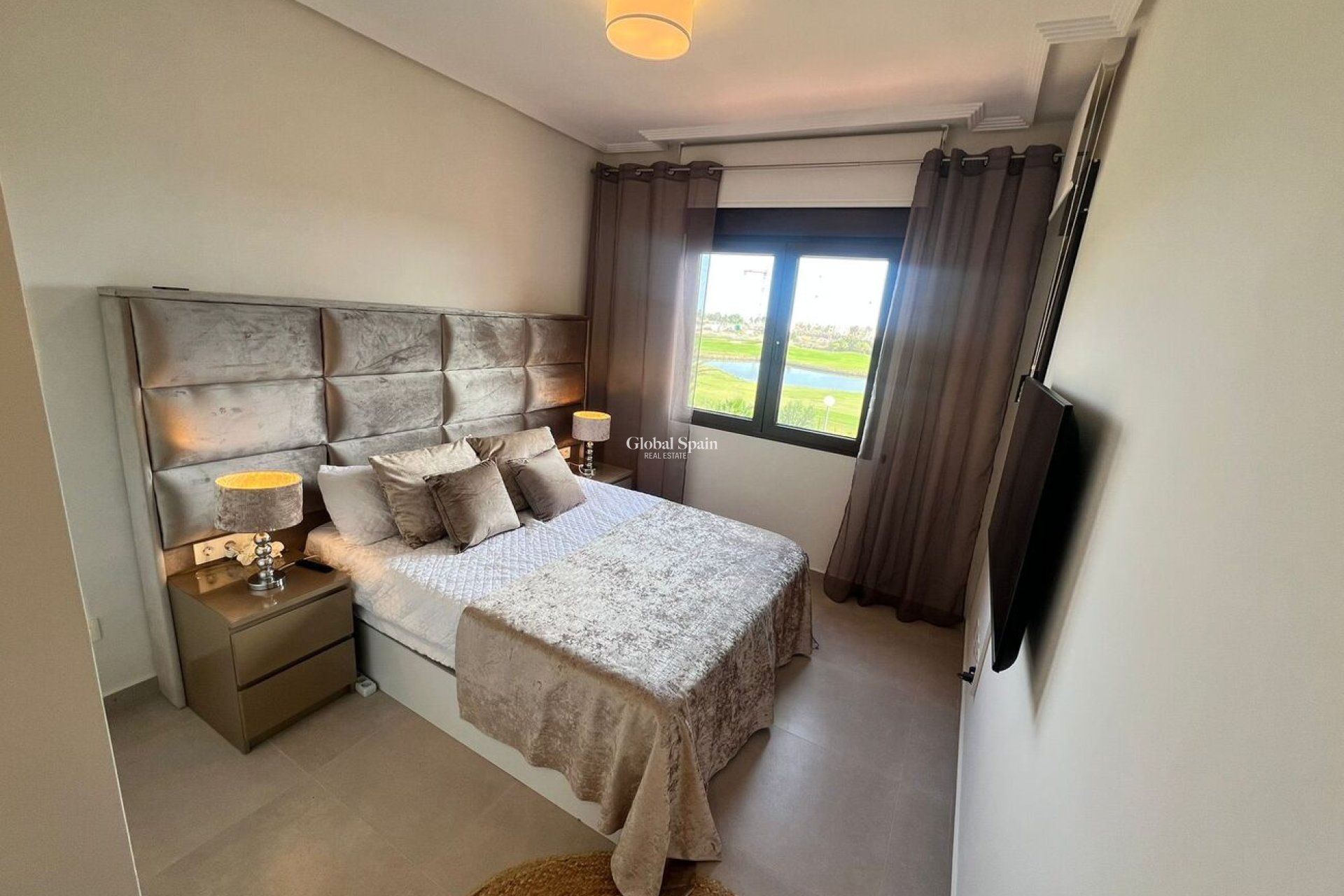 Resale - APARTMENT -
LOS ALCÁZARES - SERANA GOLF