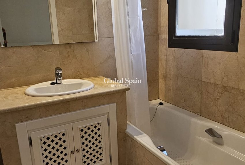 Resale - APARTMENT -
LOS ALCÁZARES