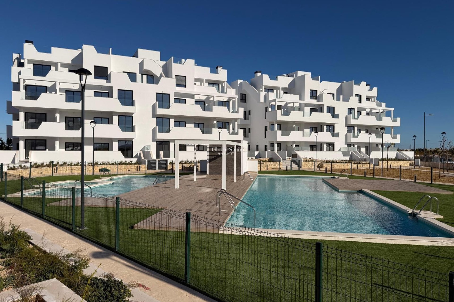 Resale - APARTMENT -
LOS ALCÁZARES