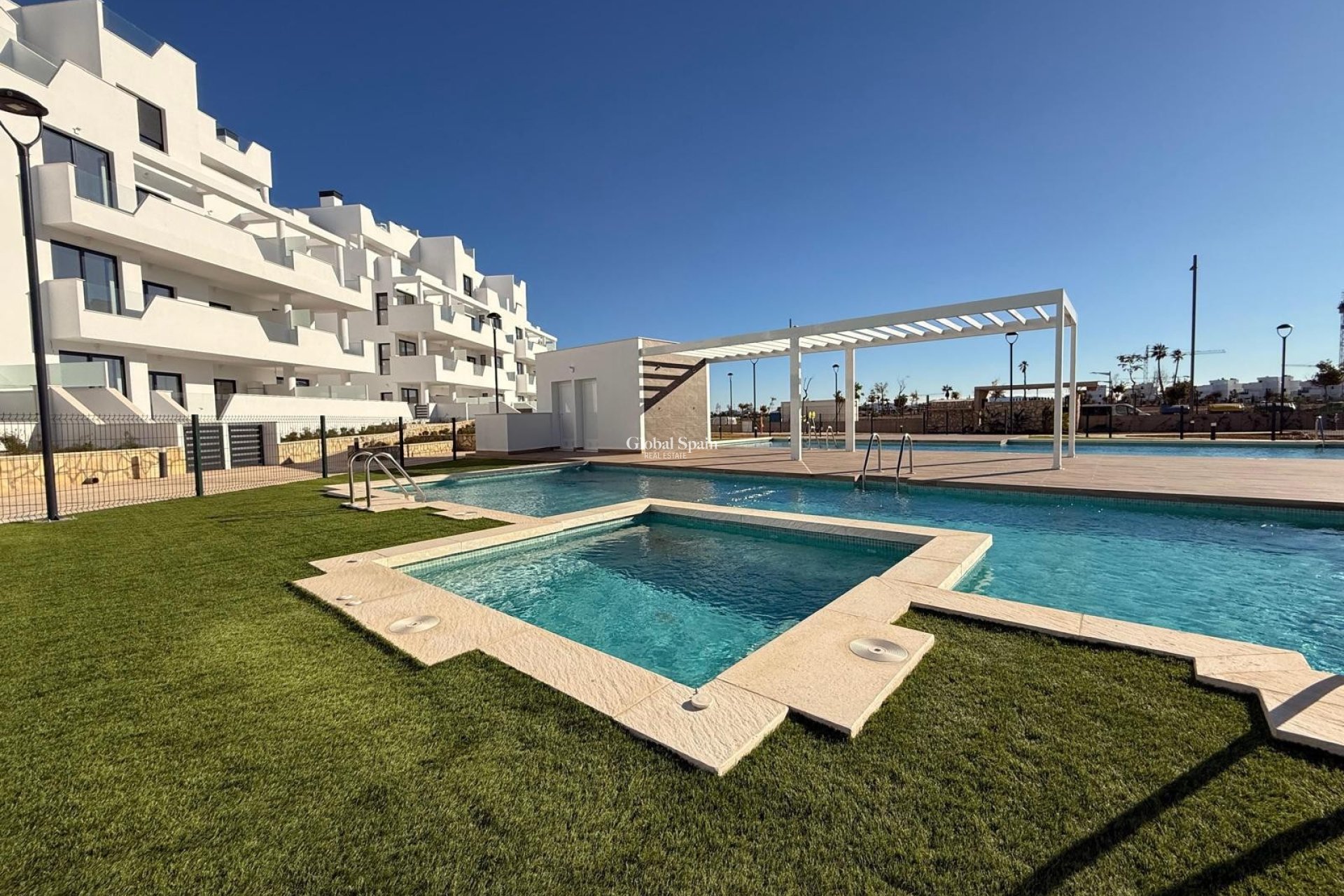 Resale - APARTMENT -
LOS ALCÁZARES