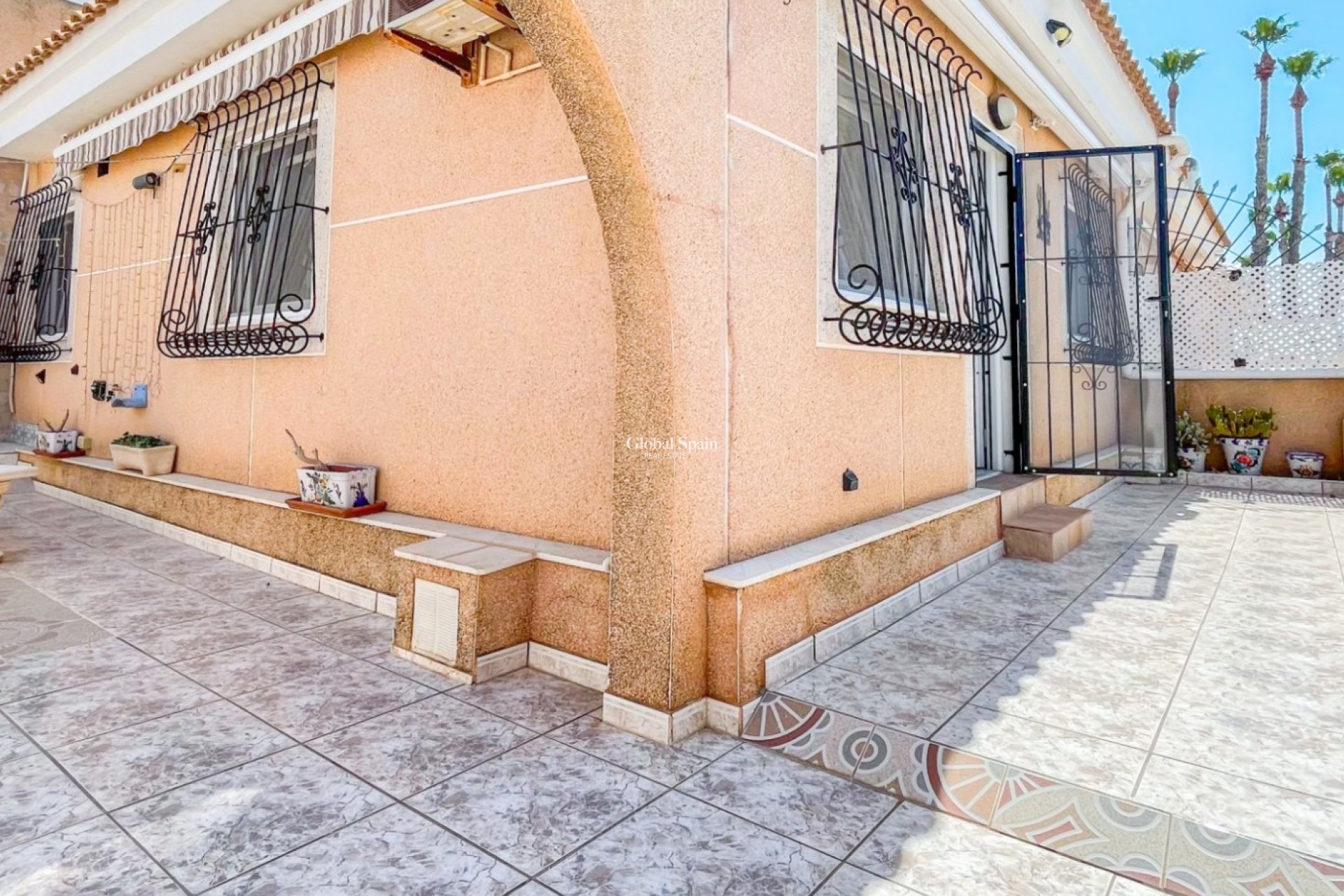 Resale - APARTMENT -
LOS ALCÁZARES