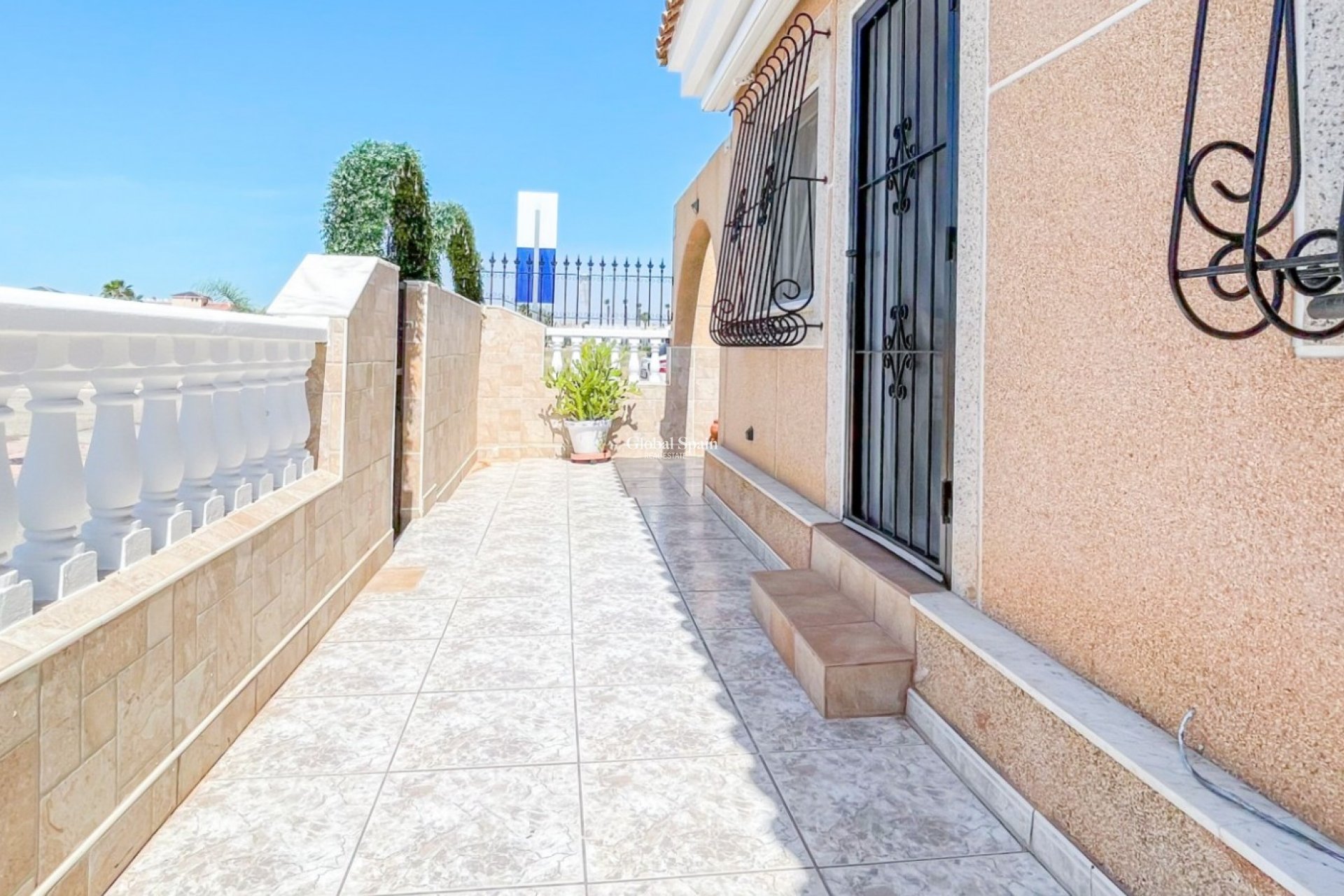Resale - APARTMENT -
LOS ALCÁZARES