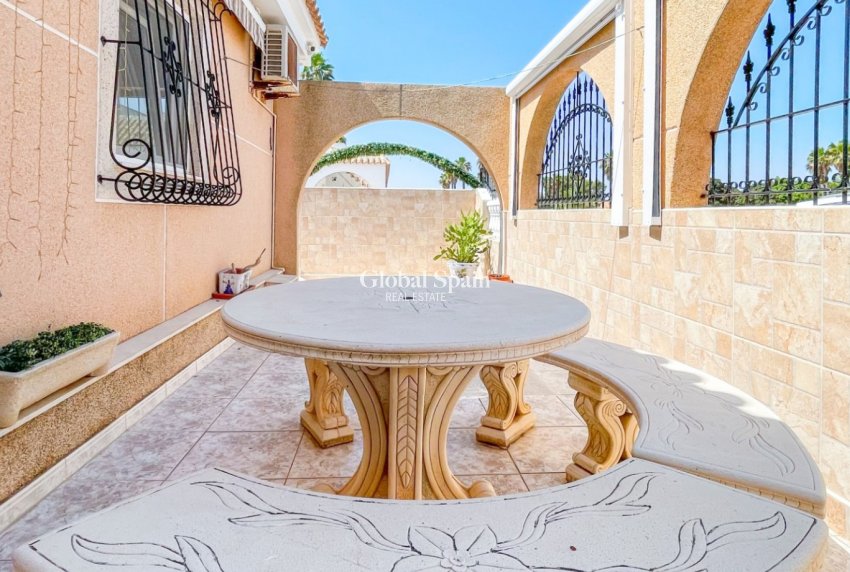 Resale - APARTMENT -
LOS ALCÁZARES