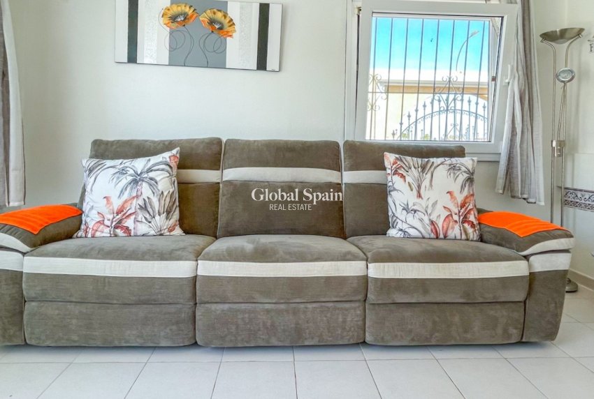Resale - APARTMENT -
LOS ALCÁZARES
