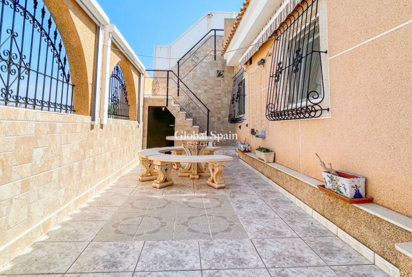 Resale - APARTMENT -
LOS ALCÁZARES